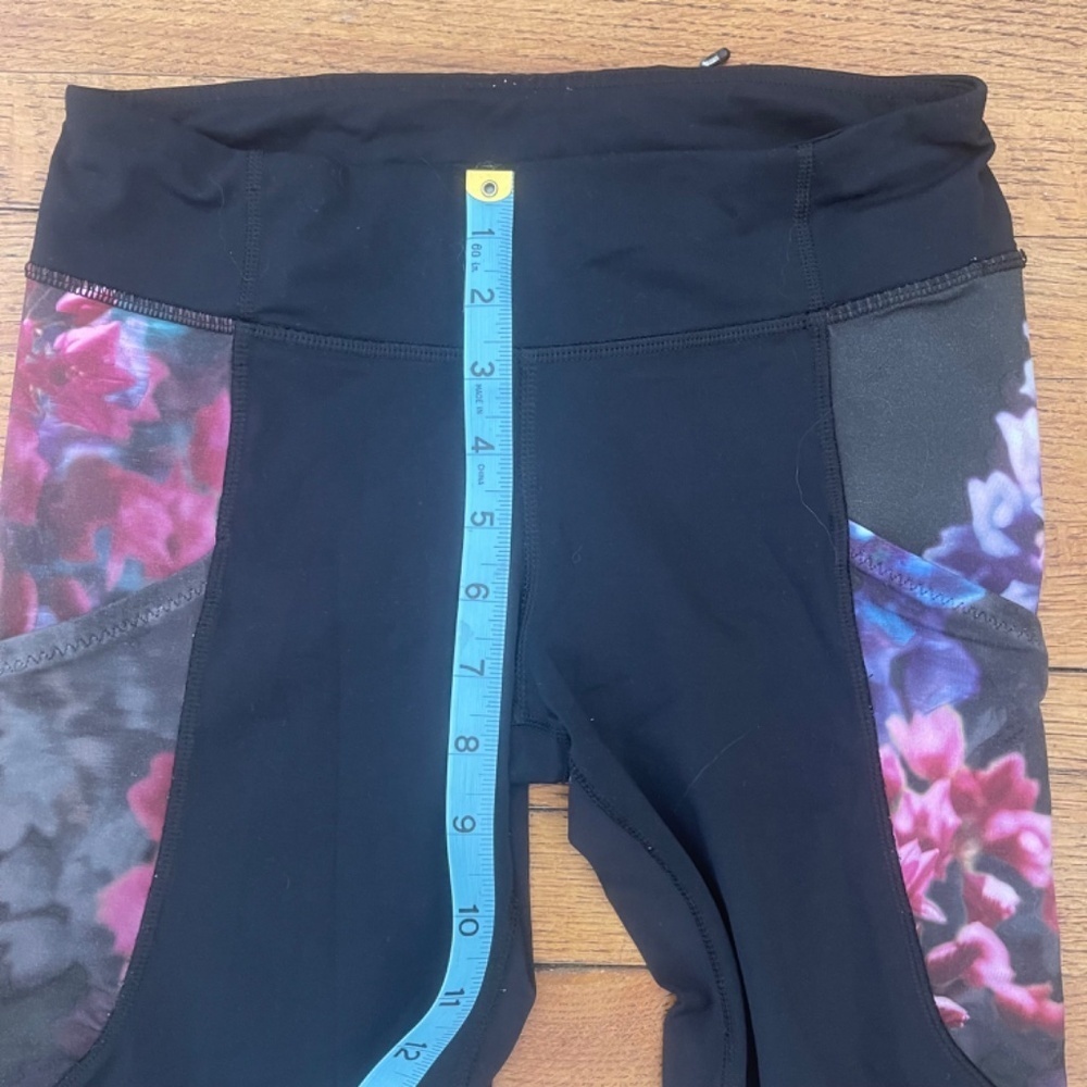Lululemon Run: Reflect Crop -Black Spring Has Sprung Multi - Picture 5 of 8